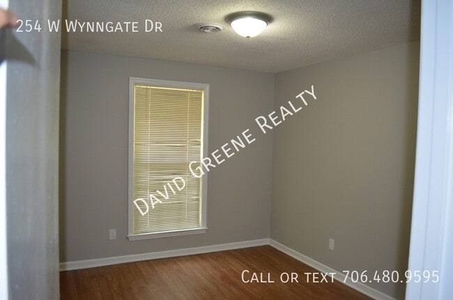 Building Photo - 254 W Wynngate Dr
