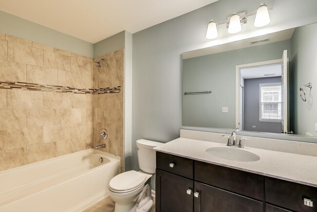Building Photo - 10 N Dryden Pl