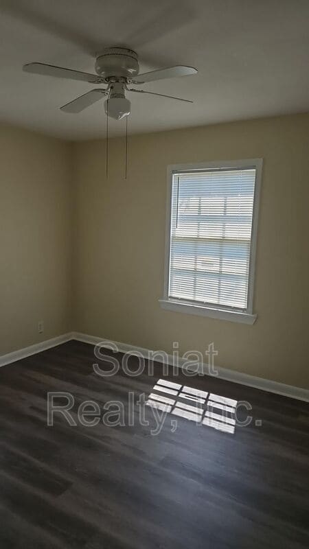 Building Photo - 9300 Hayne Blvd