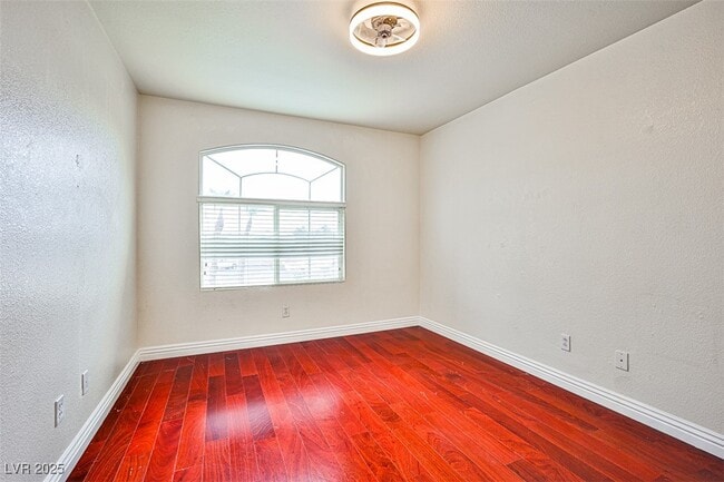 Building Photo - 5871 Salmon Falls St
