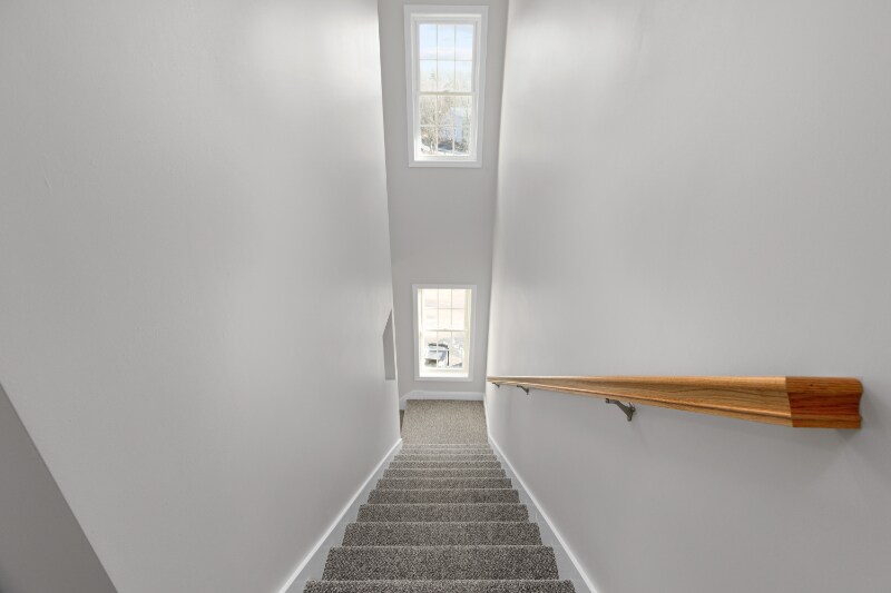 Building Photo - 21 Karatzas Avenue