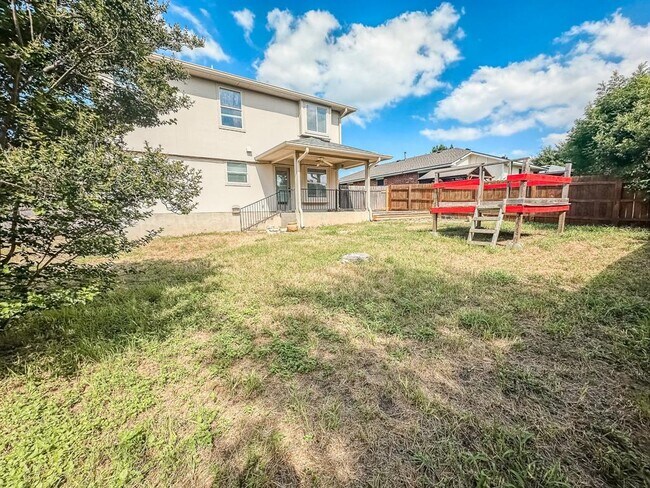 Building Photo - 1101 Whitley Dr