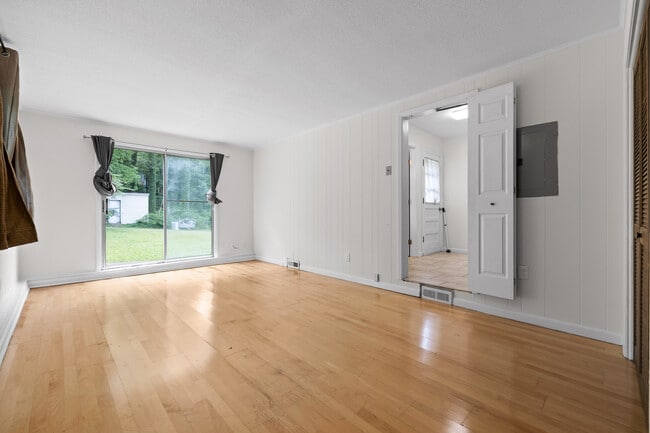 Bedroom #1 - 3291 Van Buren St