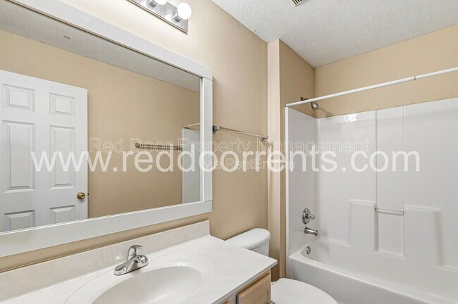 Building Photo - 8436 Hague Rd