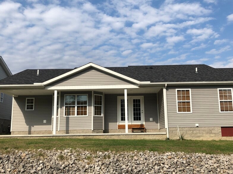 Building Photo - 17 Quiet Way