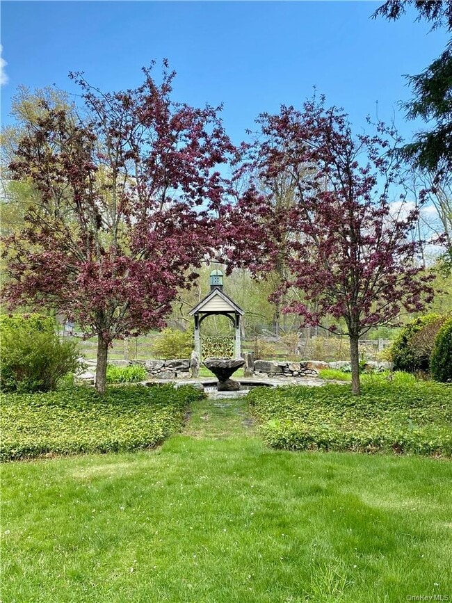 Building Photo - 333 Hook Rd