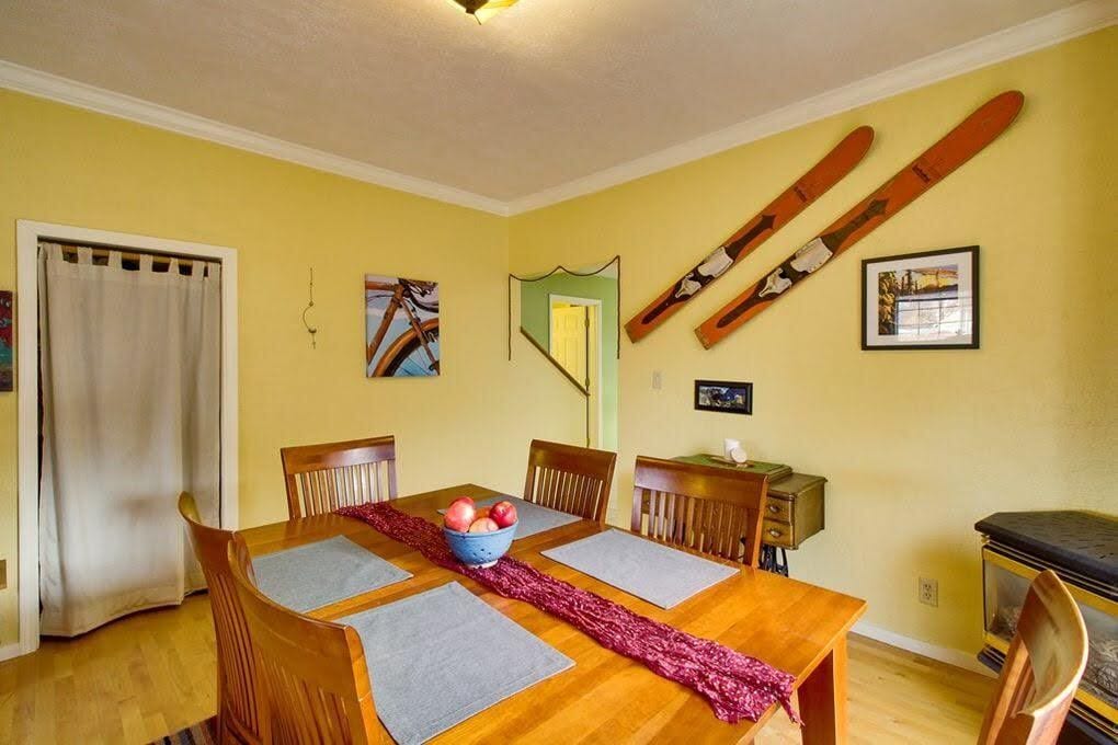 Building Photo - 1128 Hobson St