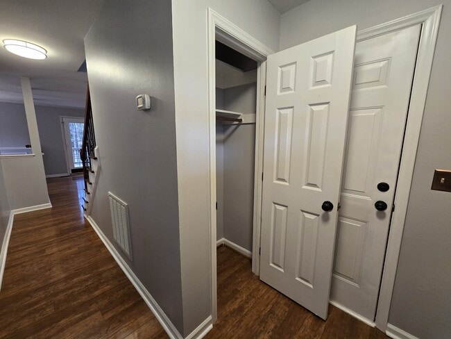 Building Photo - 10008 Ligon Mill Rd