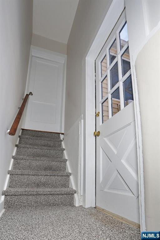 Building Photo - 2 Maysenger Rd