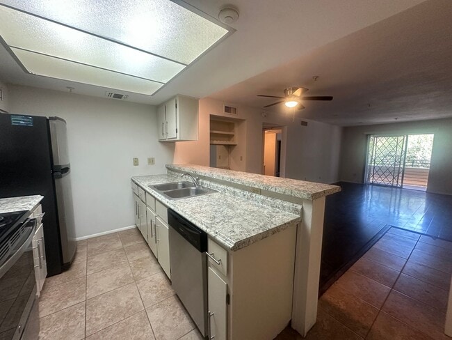 Building Photo - 2 Bed 2 Bath Condo in Old Town Scottsdale