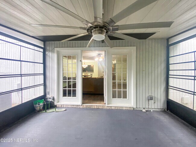 Building Photo - 10879 Cabbage Pond Ct