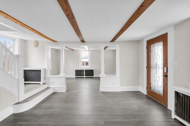 Building Photo - 210 Roseto Ave