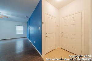 Building Photo - 347 Hunters Rnch E