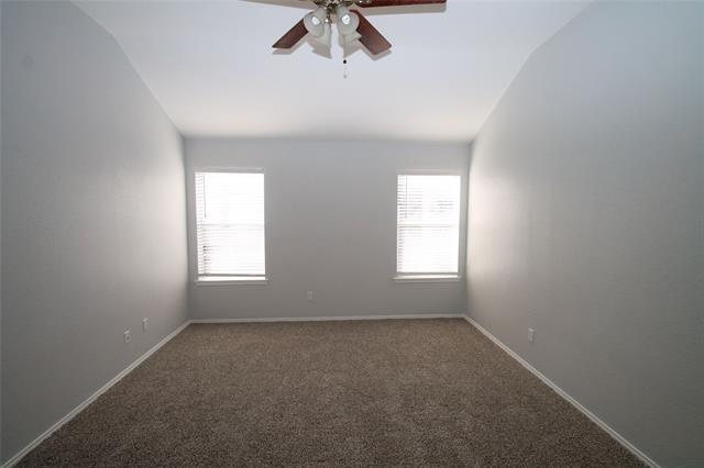 Building Photo - 824 Dixon Ln