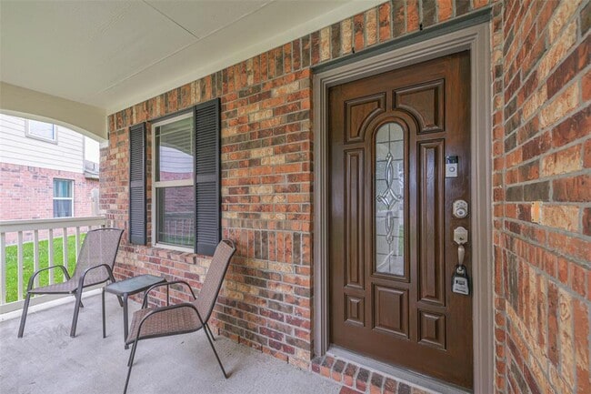 Building Photo - 13706 Drakeford Ct