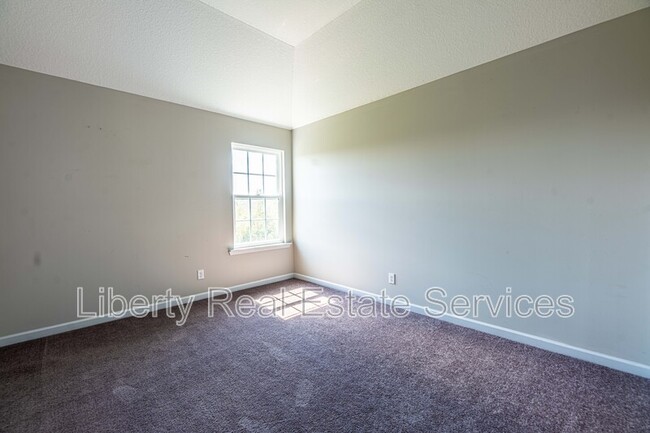 Building Photo - 1085 Marne Blvd