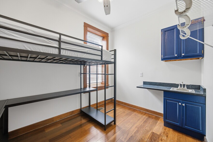 Building Photo - 823 McCallie Ave