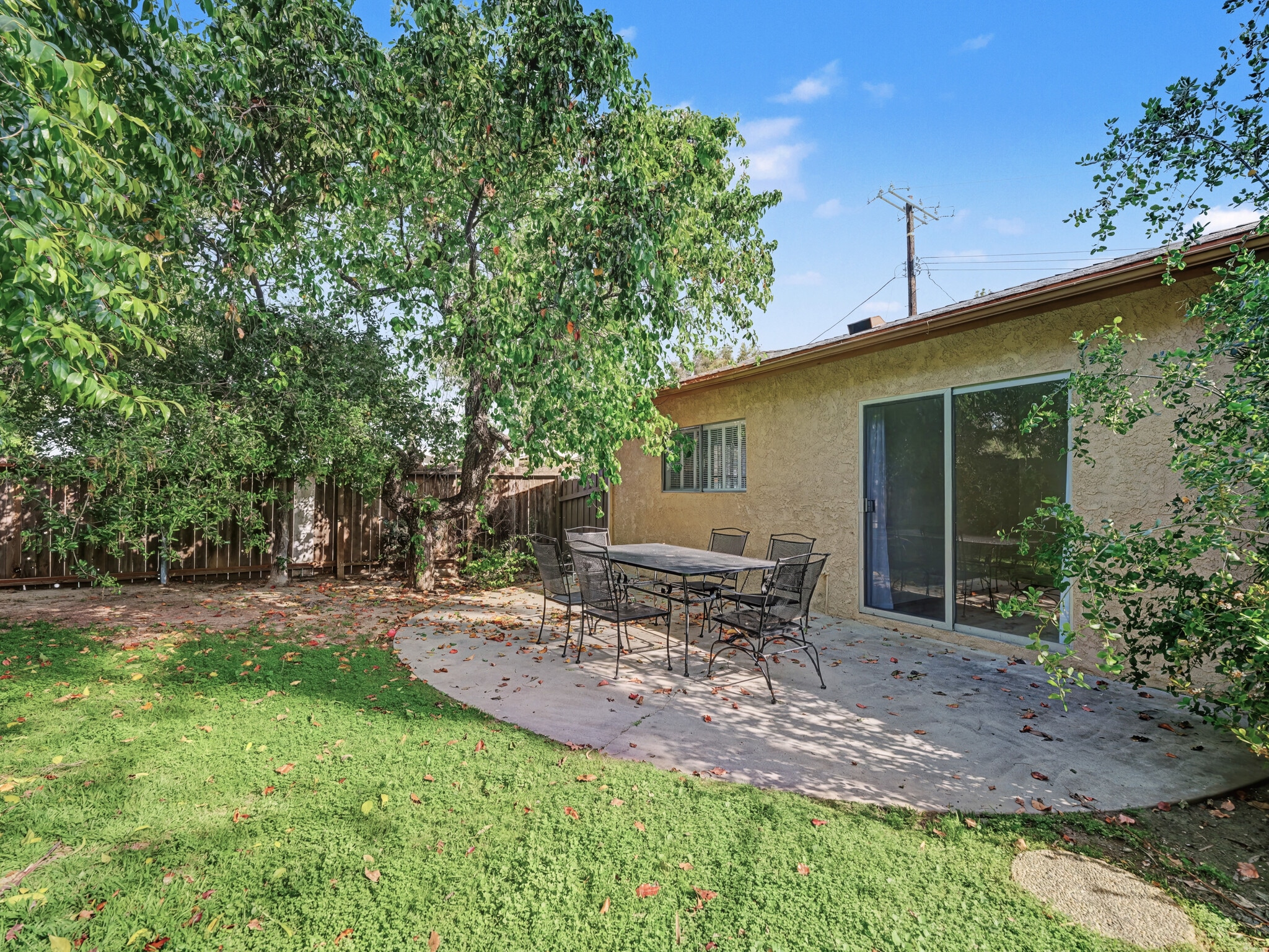 Building Photo - 4413 Canoga Dr