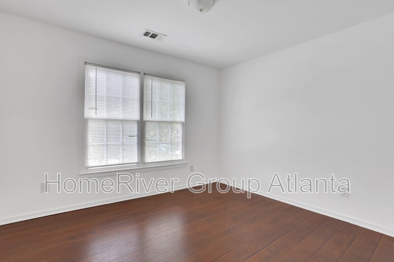 Building Photo - 5425 Huntington Mist Dr