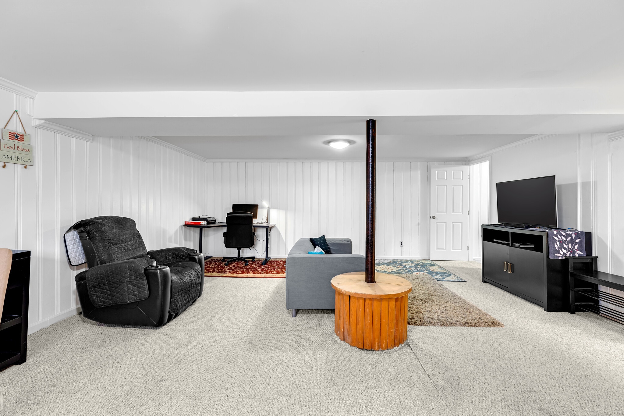 Building Photo - 7109 Layton Dr