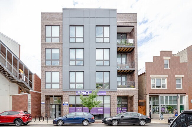Primary Photo - Centrum Lakeview Phase II