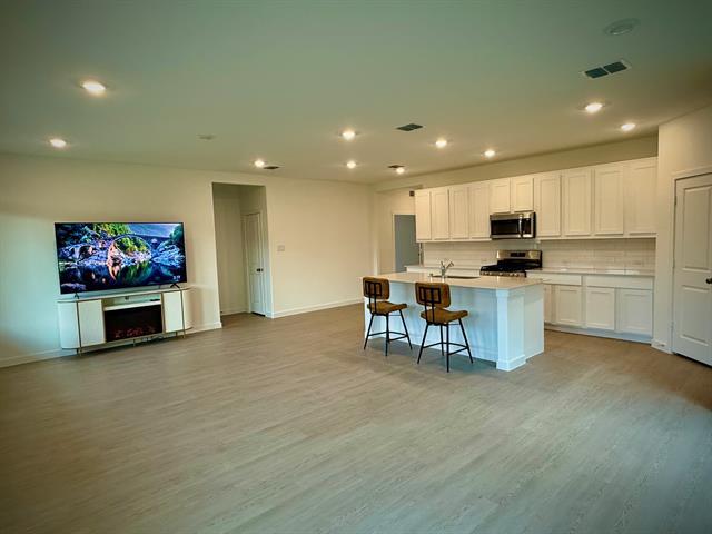 Building Photo - 1305 Rockwell Dr