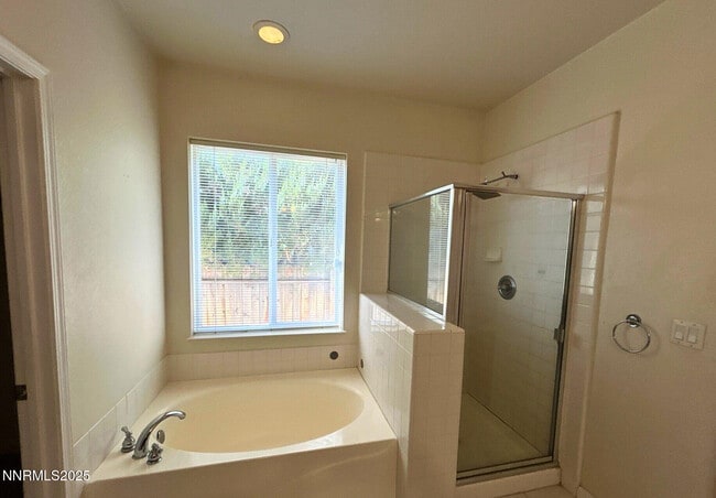 Building Photo - 7121 Crest Hill Dr