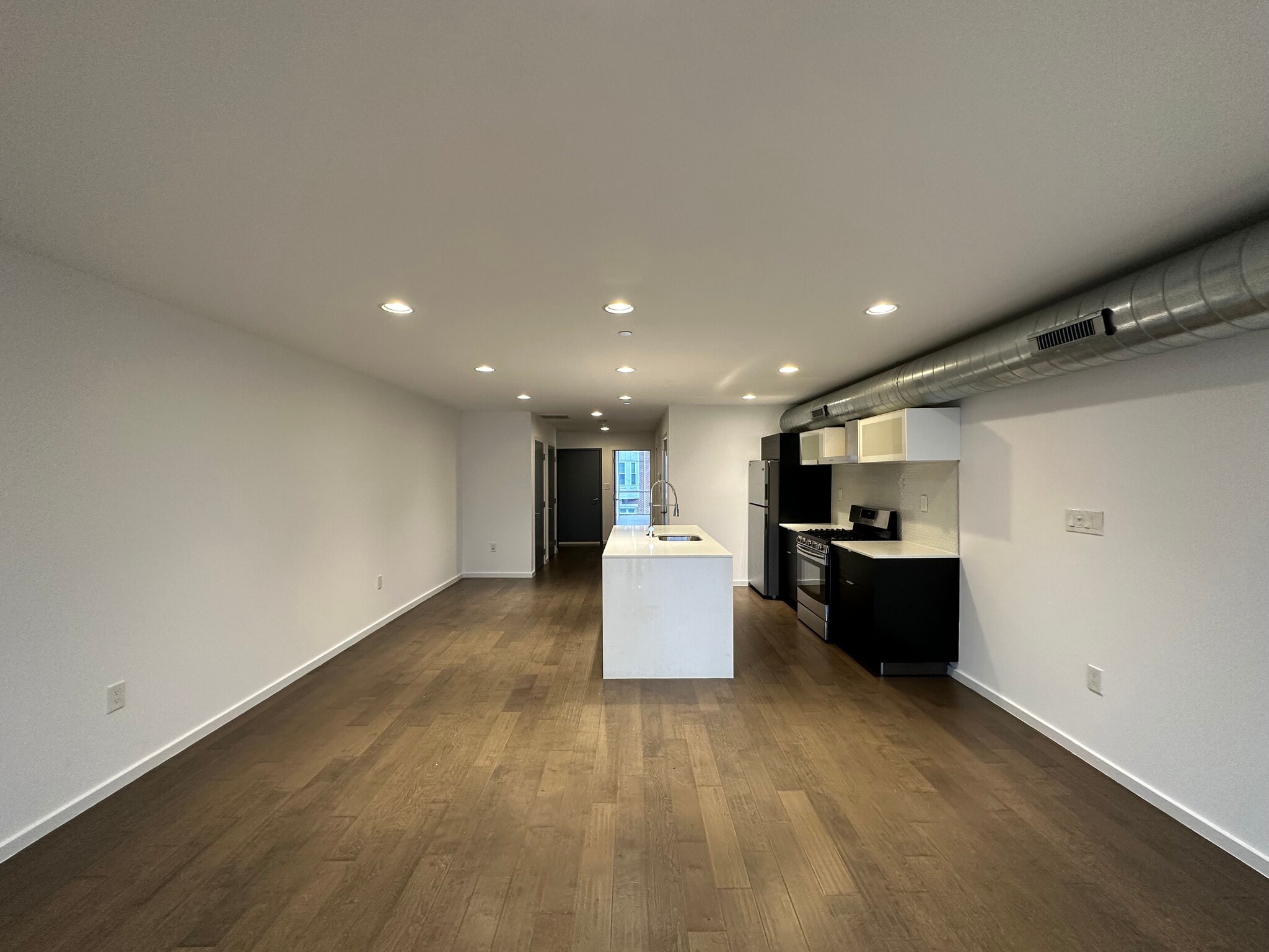 Building Photo - 1417 N 7th St