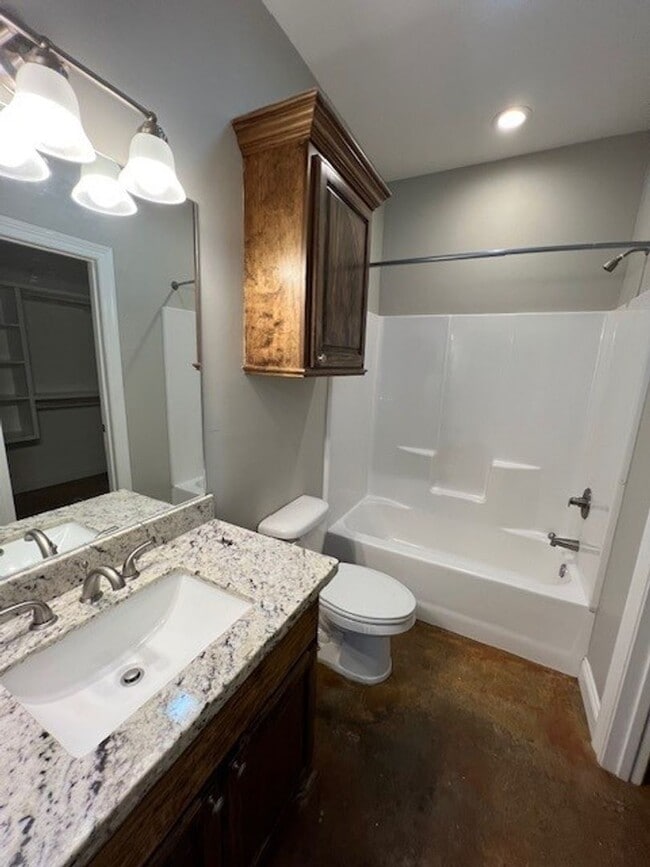Building Photo - Modern 3B/2B Duplex Available in South Lake Charles