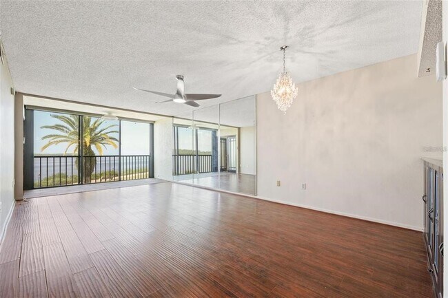 Building Photo - 4620 Bay Blvd