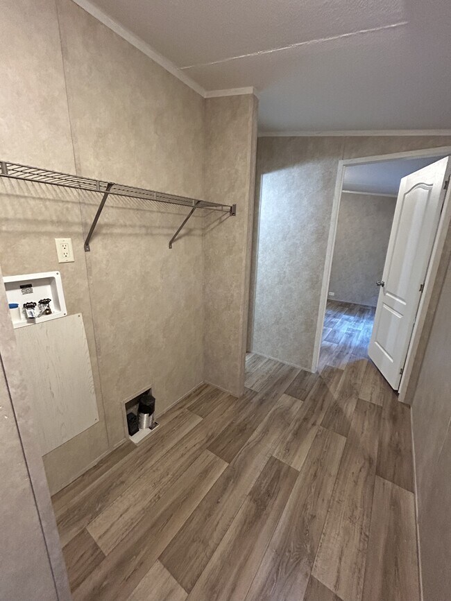 Building Photo - 211 Wauka Ridge Rd