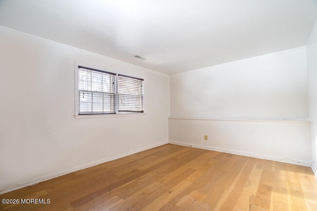 Building Photo - 315 Beverly Way