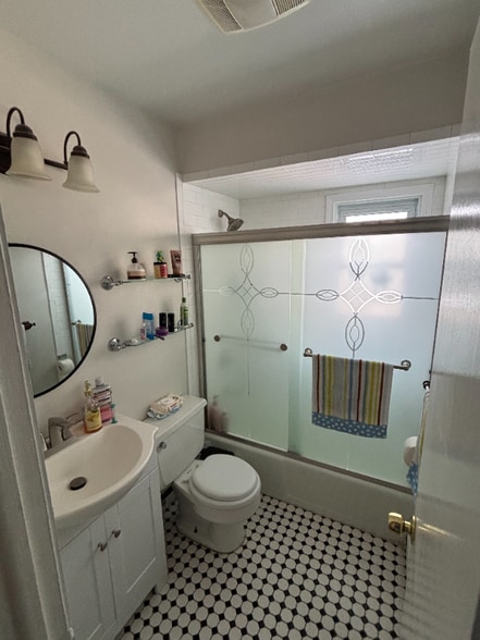 Building Photo - 232 N 9th St