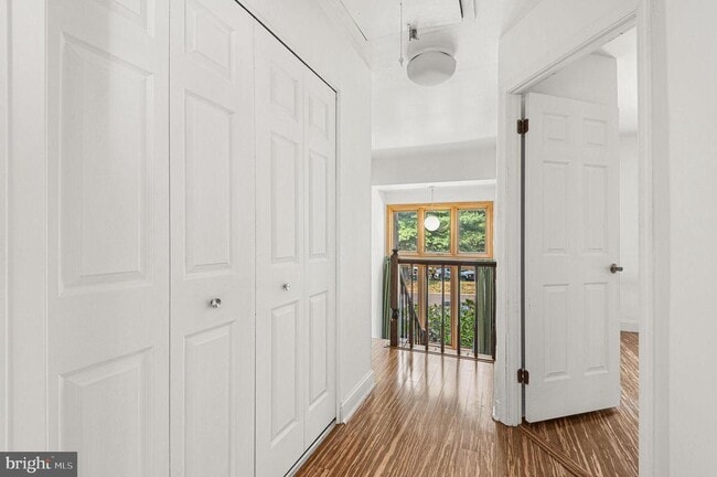 Building Photo - 303 Milford Ct