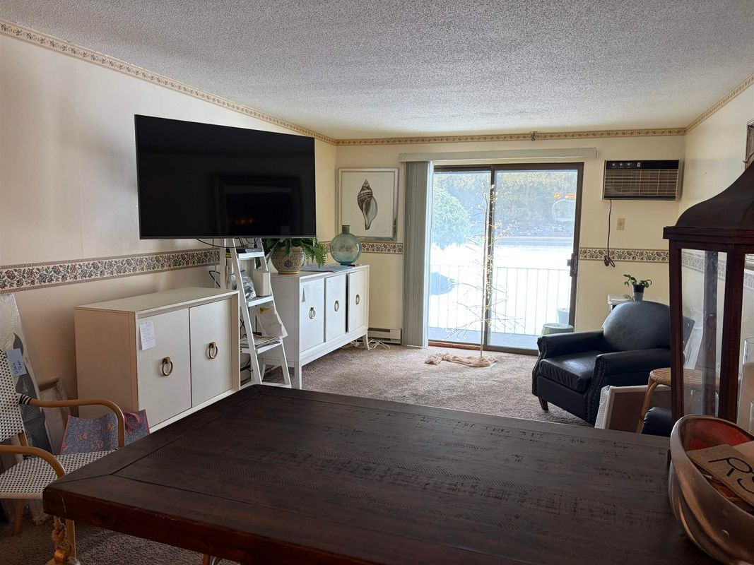 Building Photo - 467 High, 6