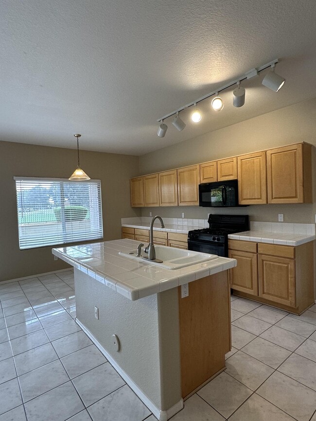 Building Photo - 2291 W Rockrose Pl