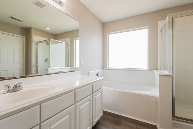Building Photo - 12327 Landsdown Ridge Way