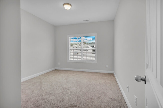 Building Photo - 1000 Abby Leigh Ave