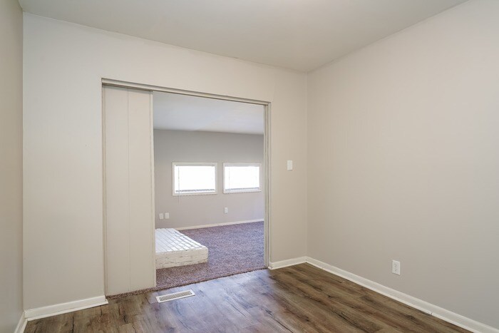 Building Photo - 1848 N Audubon Rd