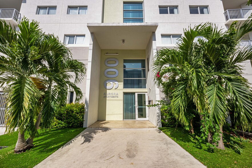Primary Photo - Aurora Apartments