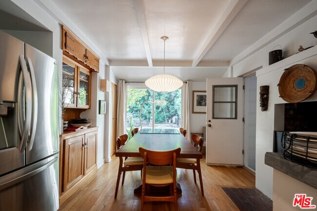 Building Photo - 17401 Londelius St
