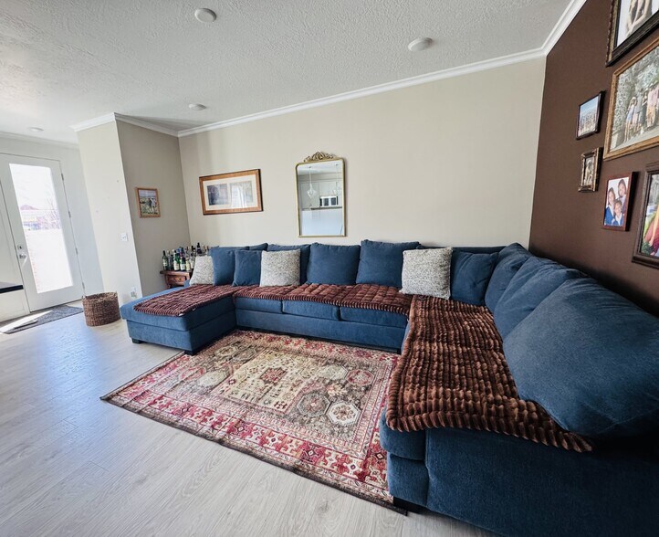 Building Photo - 4814 Washoe Ct