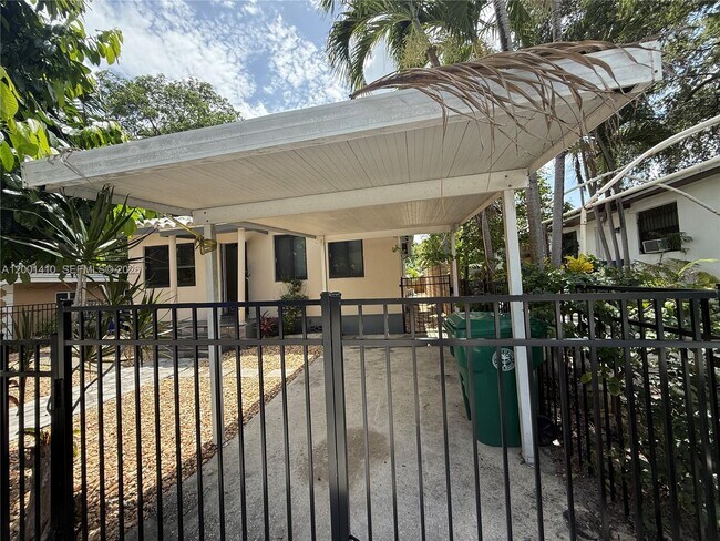 Building Photo - 5530 NW Miami Ct