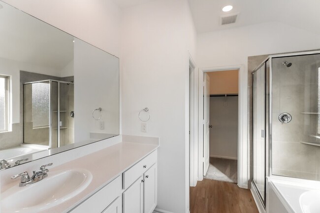 Building Photo - 1707 Fairlea Gin Path