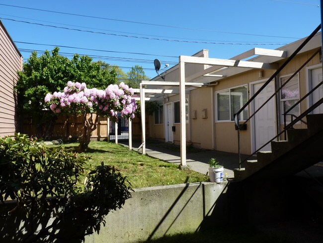 Primary Photo - 8805 14th Ave S