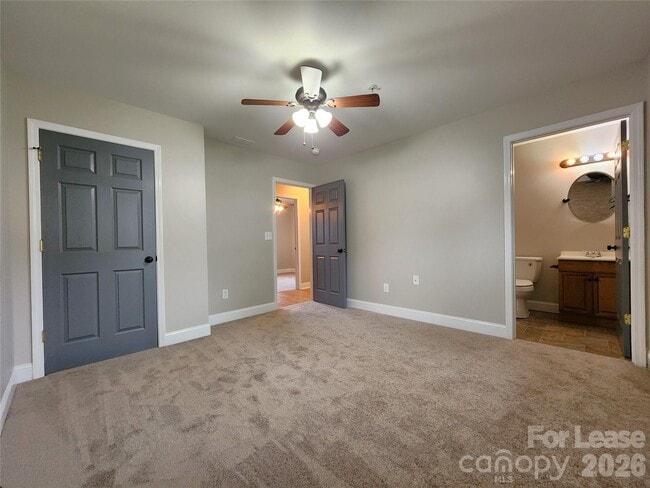 Building Photo - 1607 Parkdale Ave