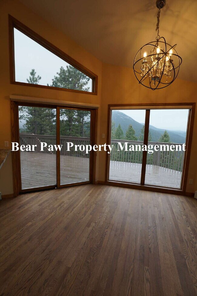Building Photo - Unbelievable Views in this Stunning Contemporary Mountain Home!!