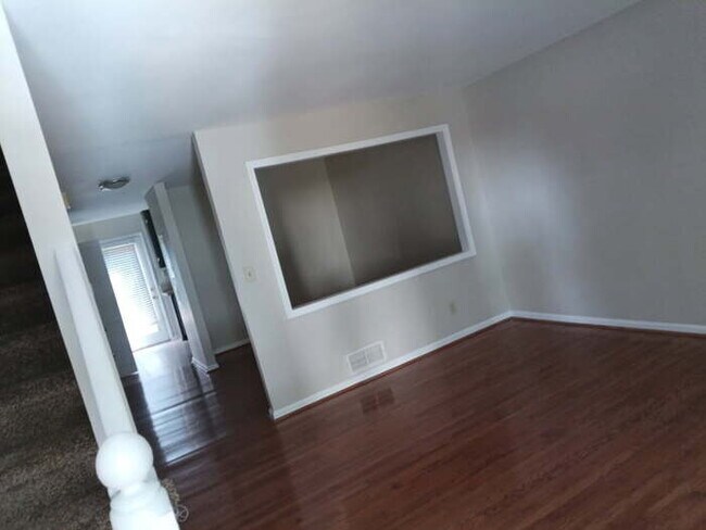 Building Photo - 17 Holly Downs Ct NW
