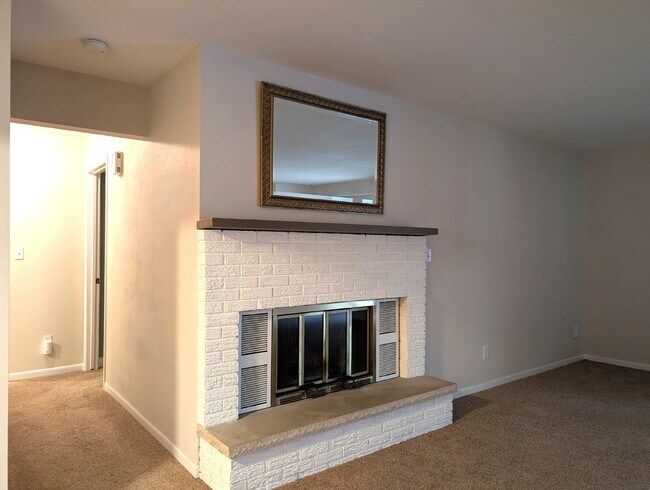 Building Photo - Nice 3 Bedroom Ranch in Appleton