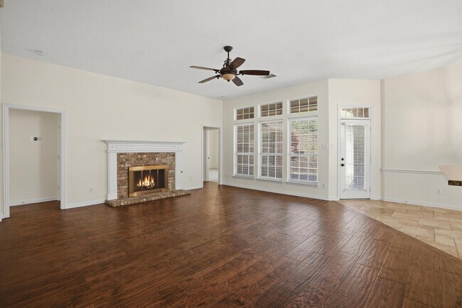 Building Photo - 6613 Barclay Ln